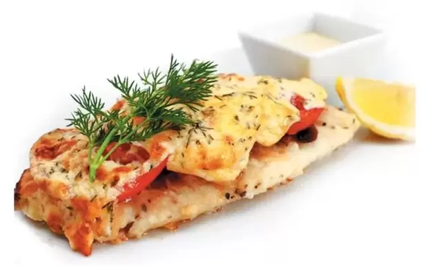 Oven-baked fish with herbs and garlic in the 6-petal diet menu